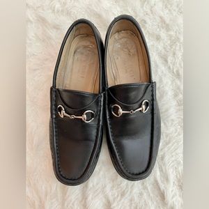 Gucci black horsebit loafers size 8